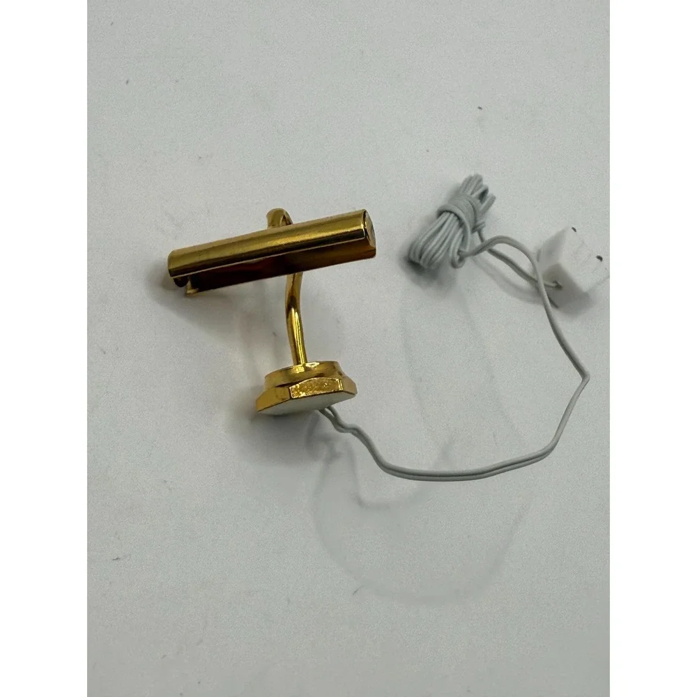 Dollhouse Miniature Brass Picture Light‎ Electric Plug In 1:12 Scale